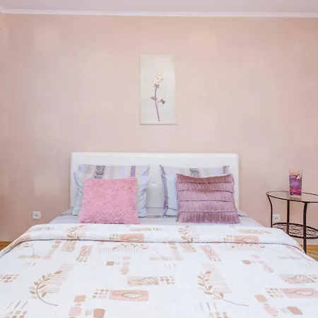 Apartment 3-Rooms Lux Apartment Kuibisheva Str 69 Minsk