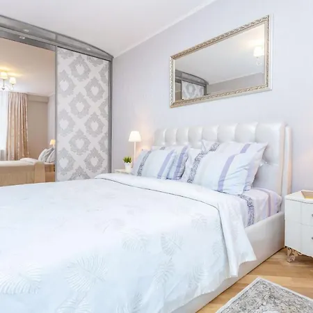 3-Rooms Lux Apartment Kuibisheva Str 69 * Minsk