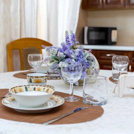 Apartment 3-Rooms Lux Apartment Kuibisheva Str 69 Minsk