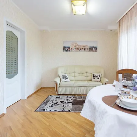 3-Rooms Lux Apartment Kuibisheva Str 69 * Minsk
